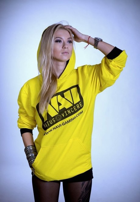 visage blond uniquementfans assez chaud collection