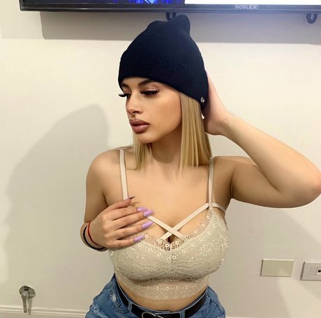 Anastasia lux actrice hd galerie