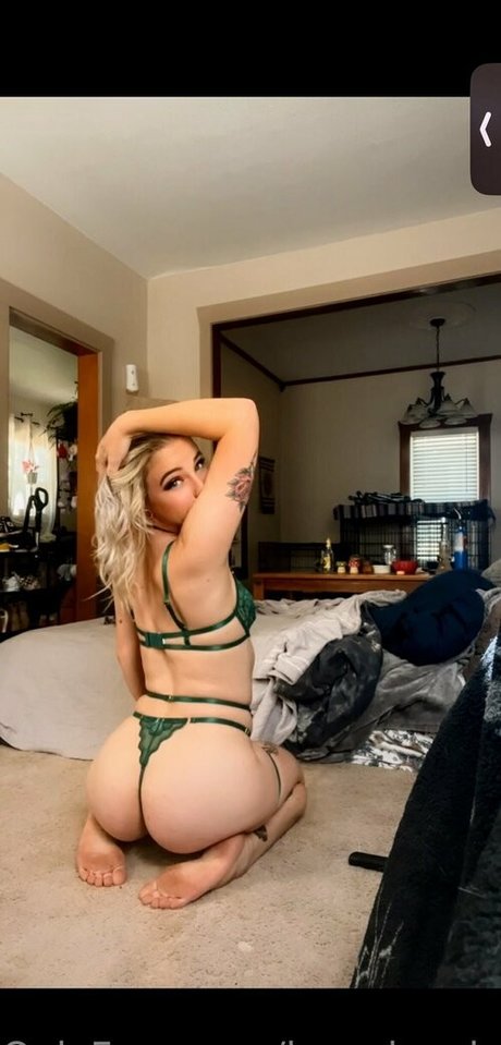 loveslovely modèle porno archive