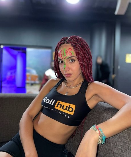 Alizehxrouge actrice de nus galeries