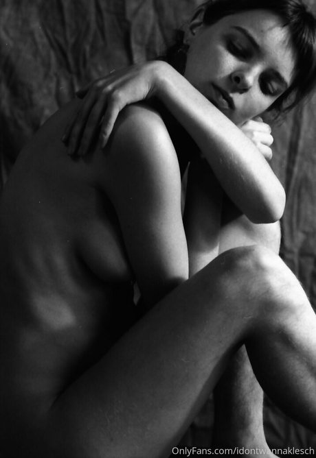 idontwannaklesch modèle nu img