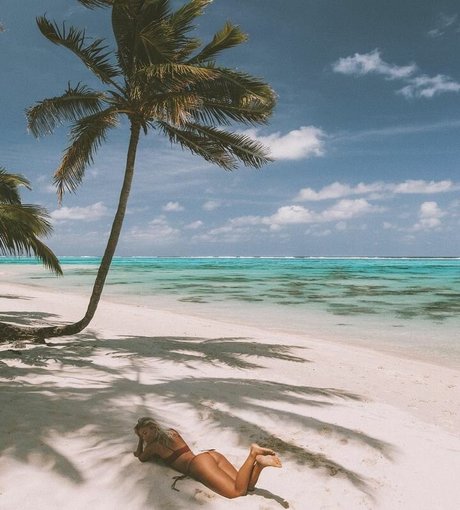 Lauren Bullen modèle magnifique des photos