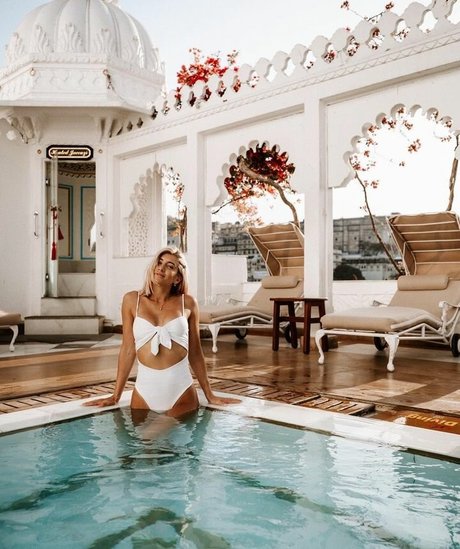 cul écarté onlyfans haut hd img