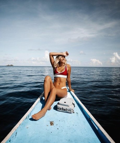 Lauren Bullen actrice sexy galerie