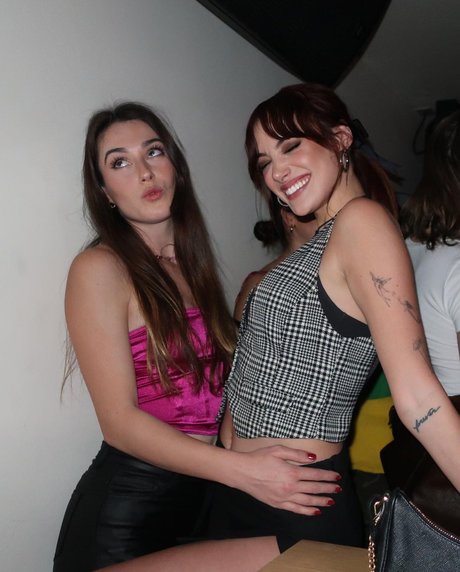 entraînement nu onlyfans haut érotique images