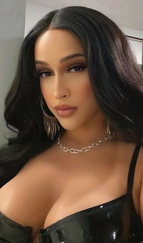 nayharaa_ actrice adulte img