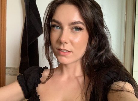 pom-pom girl nue onlyfans xxx adulte galerie