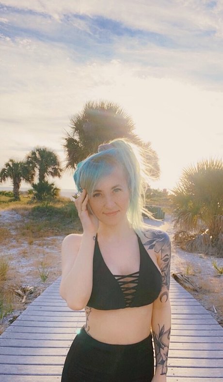 Nicholena actrice exclusive des photos