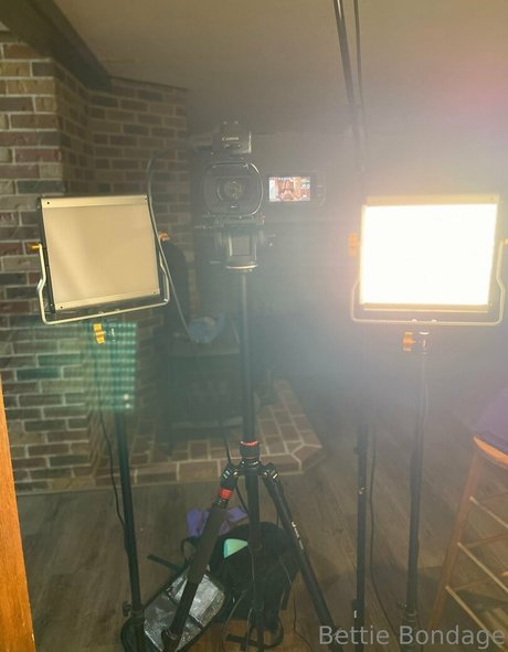 Bettie Bondage modèle sexy galerie