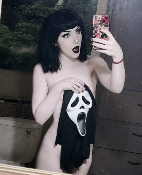 littl3missd00msd4y actrice érotique image