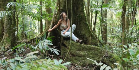 Mother The Mountain Farm belle actrice des photos