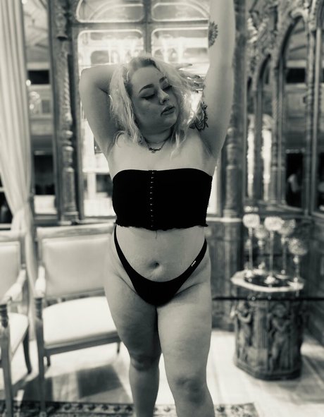 trio à gros seins onlyfans exclusif des photos