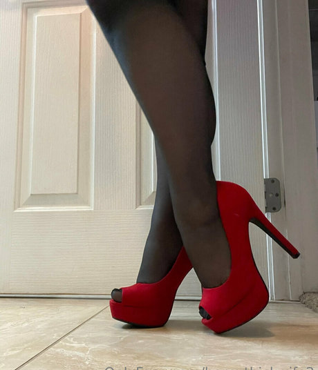 hornythickwife2 actrice libre galerie