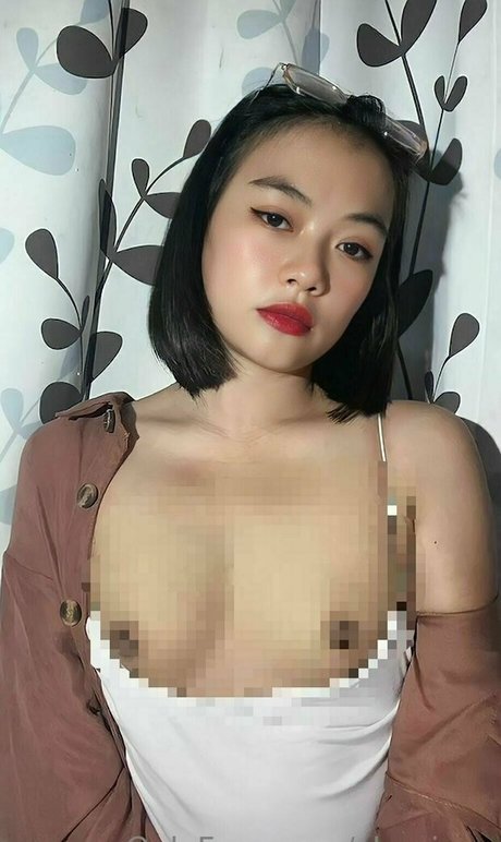 chaniasa modèle exclusif des photos