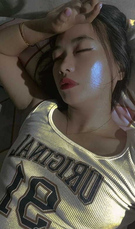 chaniasa modèles nus photos