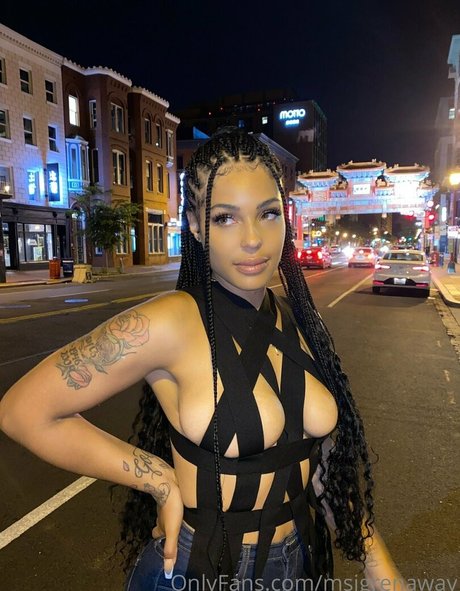 Jasmine Grenaway étoile magnifique galeries