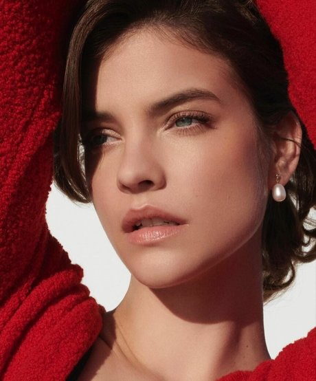 Barbara Palvin art star du porno archive