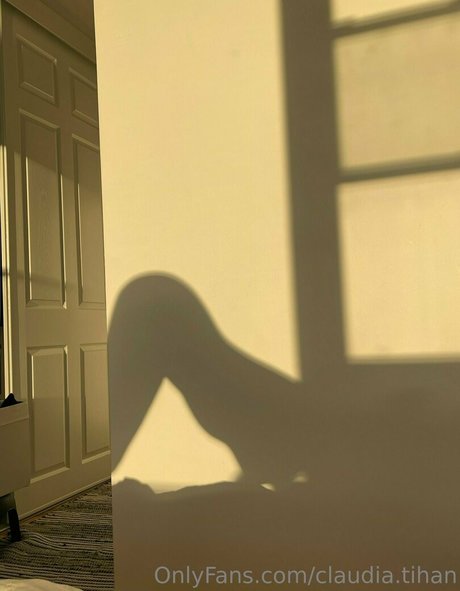 blonde aux gros seins onlyfans érotique exclusif collection