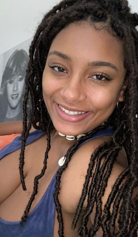 planterriah actrice érotique images