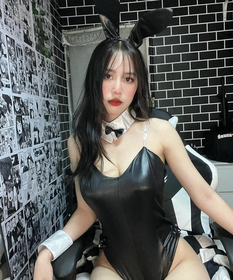 Yunne uwu actrice artistique images