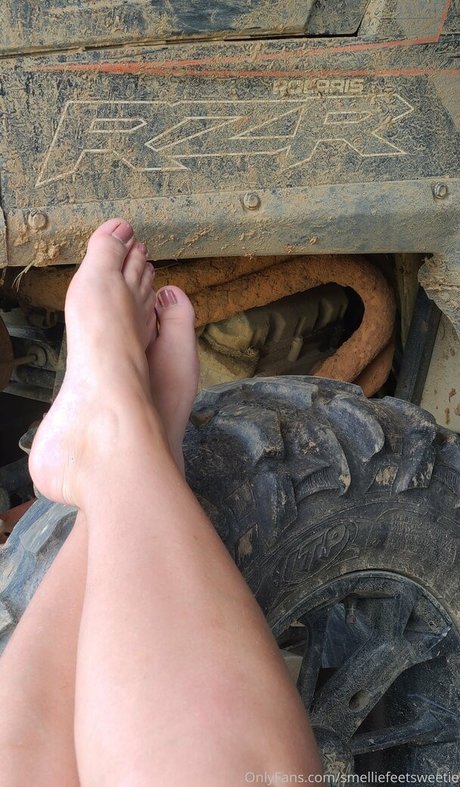 smelliefeetsweetie modèles nus galeries