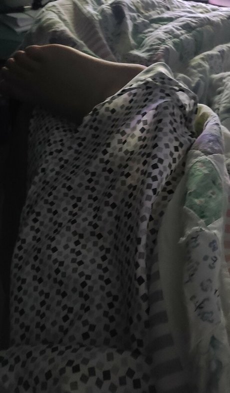 smelliefeetsweetie actrice érotique galeries