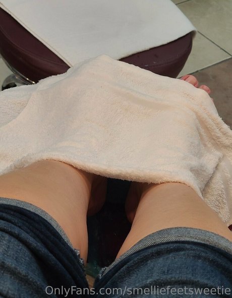 smelliefeetsweetie actrice pornographique images
