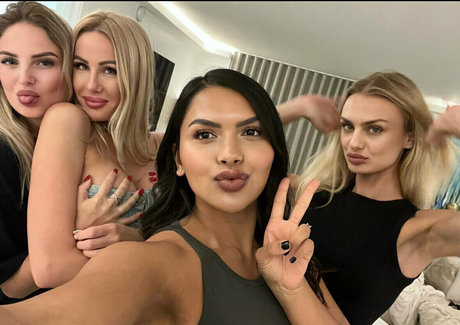 infirmière brune onlyfans haute qualité sympa des photos