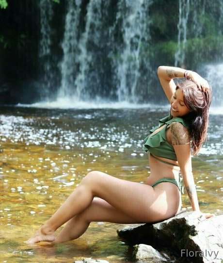 floraivyfree xxx star du porno photos