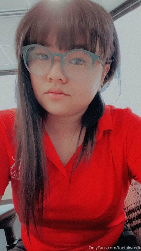 toetalwreck modèle adulte photos