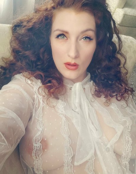 babyruthy actrice pornographique img