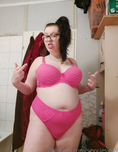 sexy jess 69 joli modèle archive