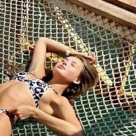 vi angel actrice parfaite archive