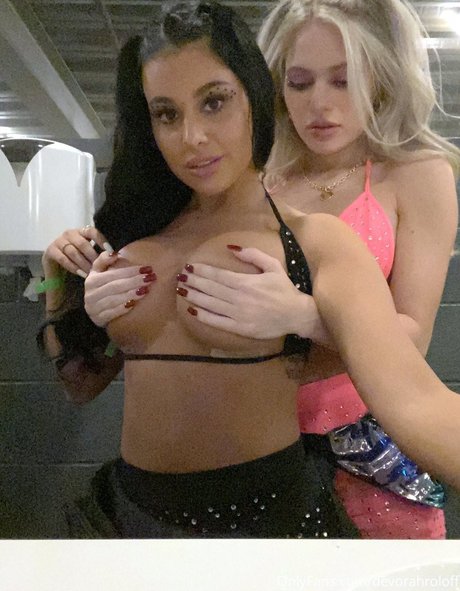 Claudia Walsh modèle joli image