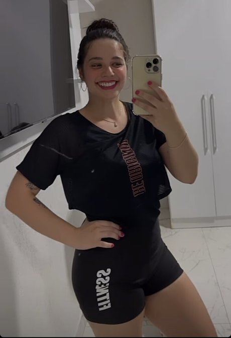 Julia Passos modèle sympa photo