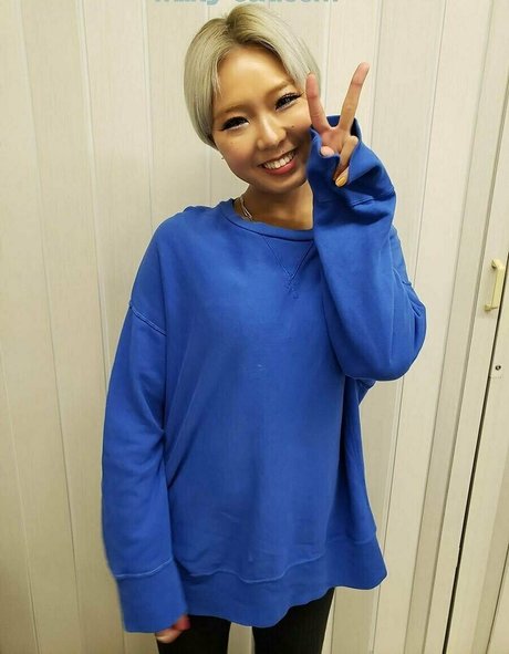 milkycatcom joli modèle image