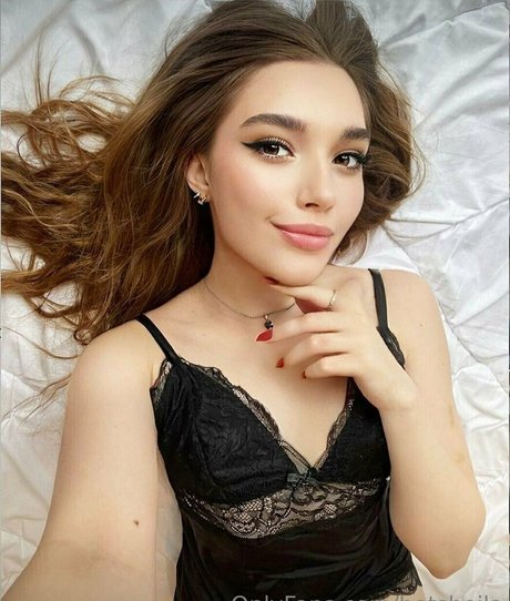 hotsheila actrice chaude photos