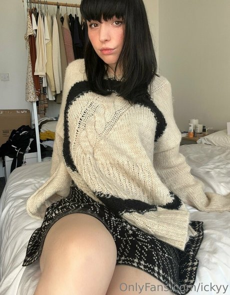 ickyy actrice sexy img