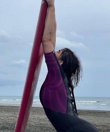 Benee star du porno xxx collection