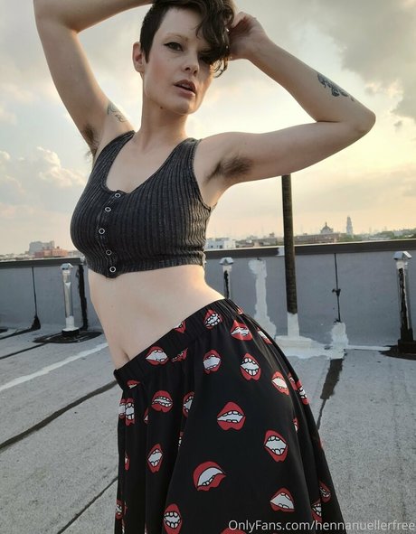 visage blond uniquementfans bel adulte photo