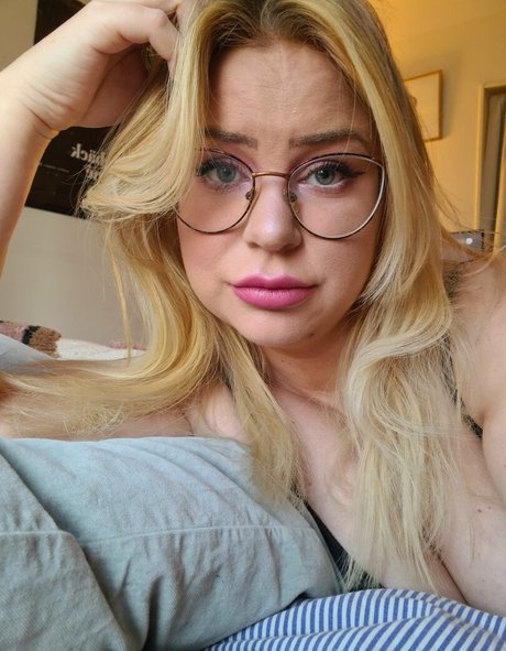 tatouages ​​blonds onlyfans nus xxx collection