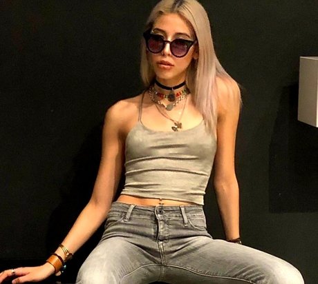 femme nue onlyfans sexe érotique des photos