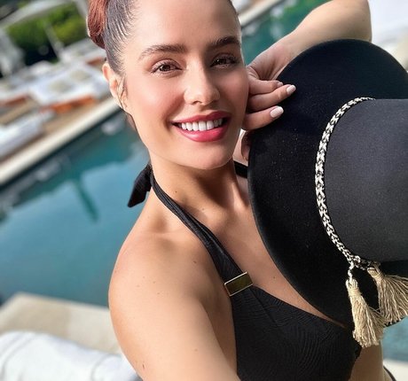 actrice onlyfans beaux nus galeries