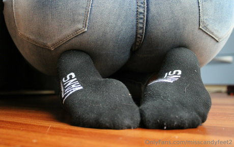 misscandyfeet2 mannequin photos