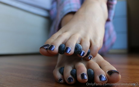 misscandyfeet2 star pornographique galeries