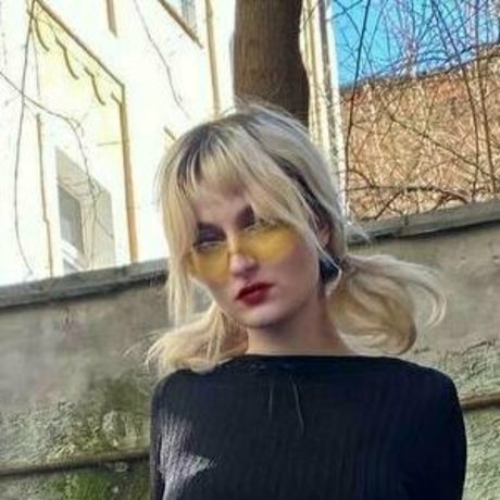 leilaagrace modèle galerie