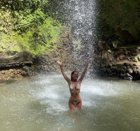 Morgan B actrice chaude galeries