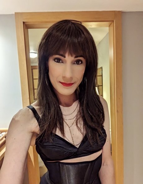 Jennifer London modèle adulte img