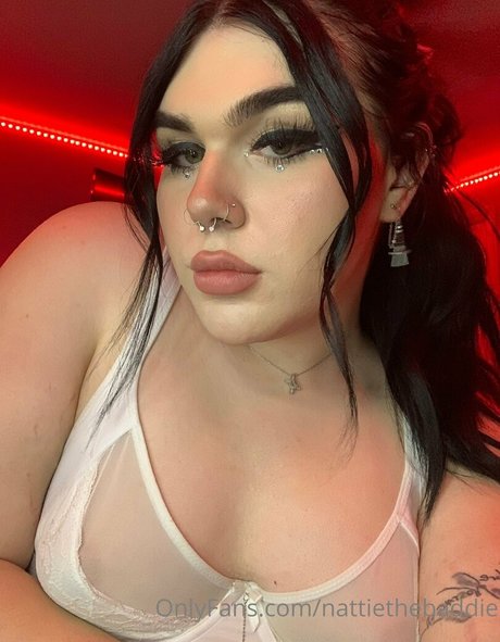 baisers lesbiens onlyfans plutôt sexy images