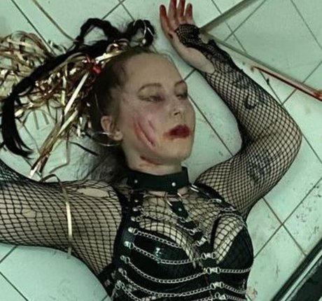 Angelina Vehera modèle érotique image